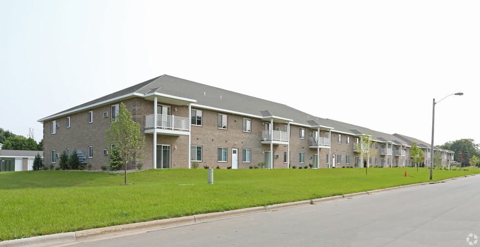 Primary Photo - Village View Apartments