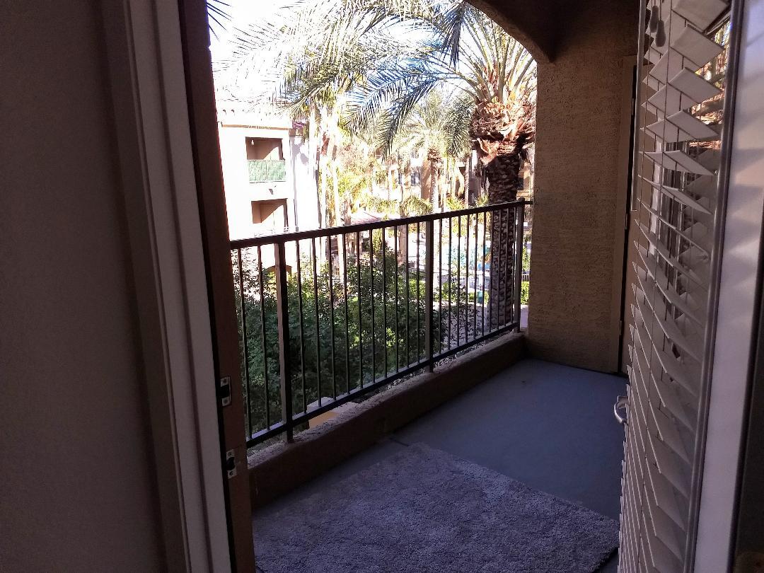 Building Photo - 5302 E Van Buren St