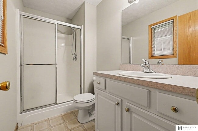 Building Photo - 15613 Timberlane Dr