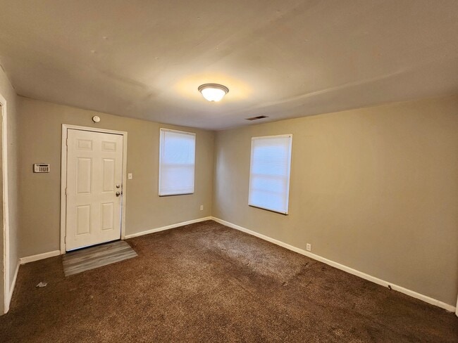 Building Photo - 120 Roebuck Dr