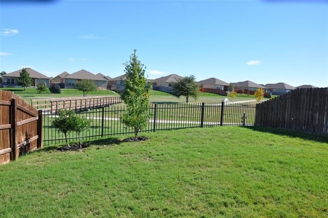 Building Photo - 5603 Drury Ln