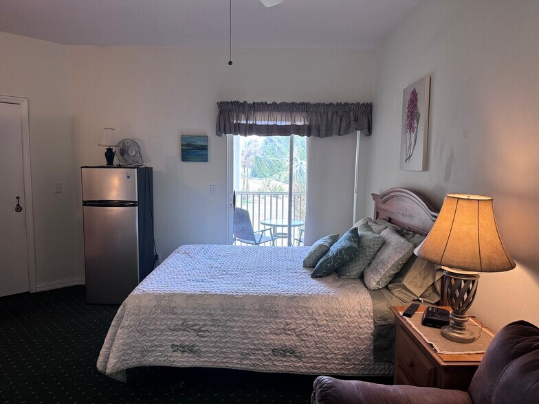 Building Photo - 9819 Perfect Dr