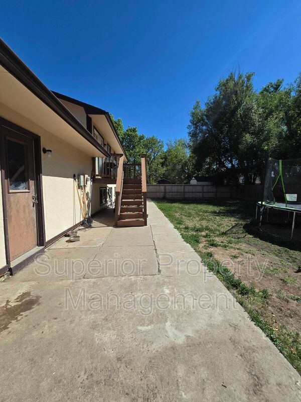 Building Photo - 4800 King Arthur Way