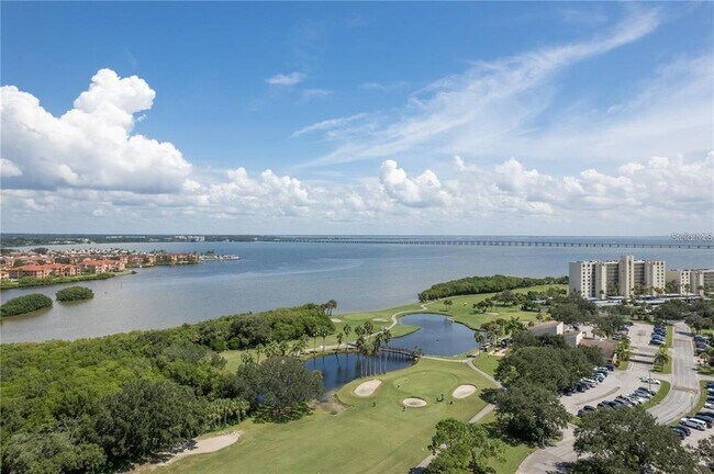 Building Photo - 2900 Cove Cay Dr
