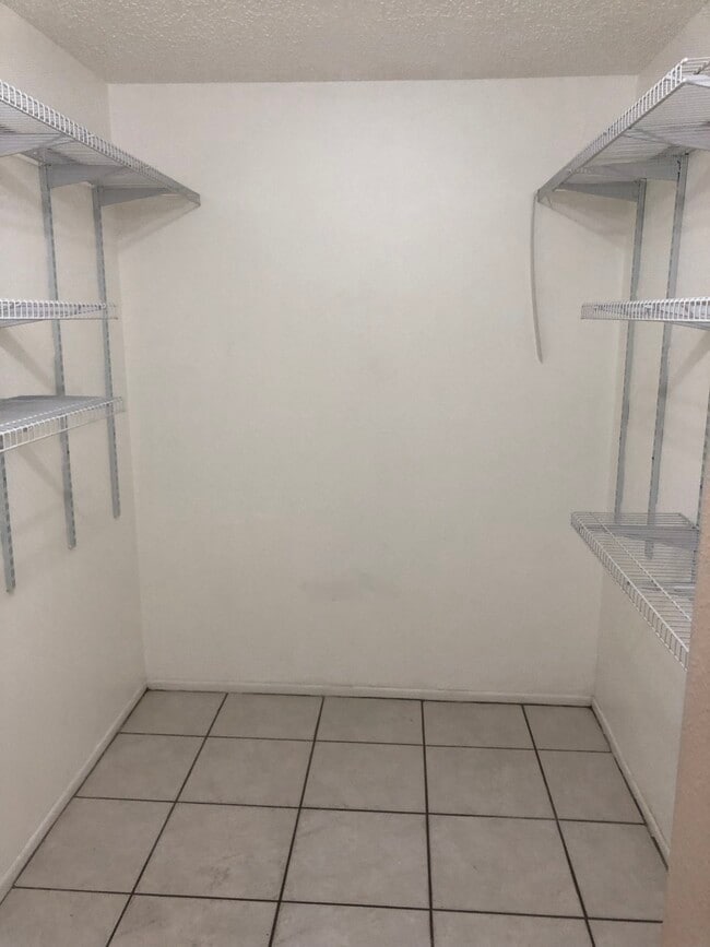 Building Photo - 7140 55th Ave N