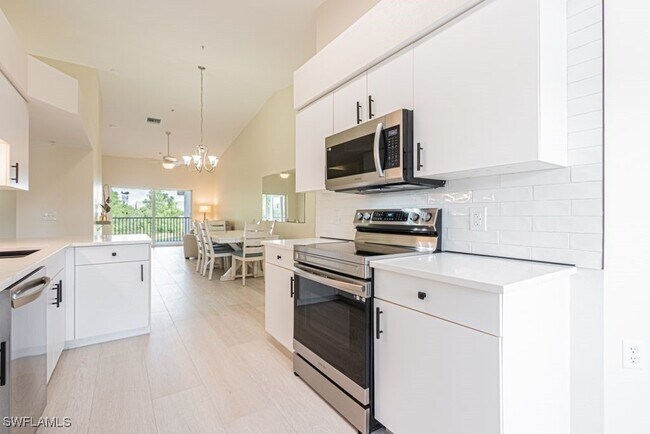 Building Photo - 4985 Sandra Bay Dr