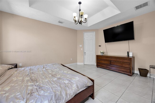 Building Photo - 16000 SW 91st Ct