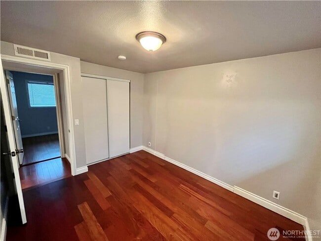 Building Photo - 4bd/1.75ba Renton Home
