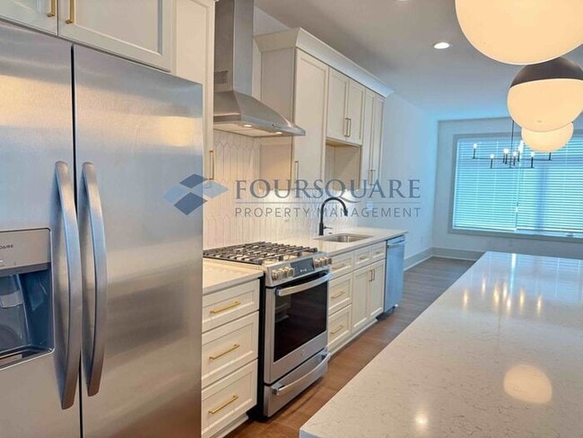 Building Photo - Spacious New Construction 3 Bed, 3.5 Bath Townhome with Modern Finishes, Fireplace & Fenced Yard ...
