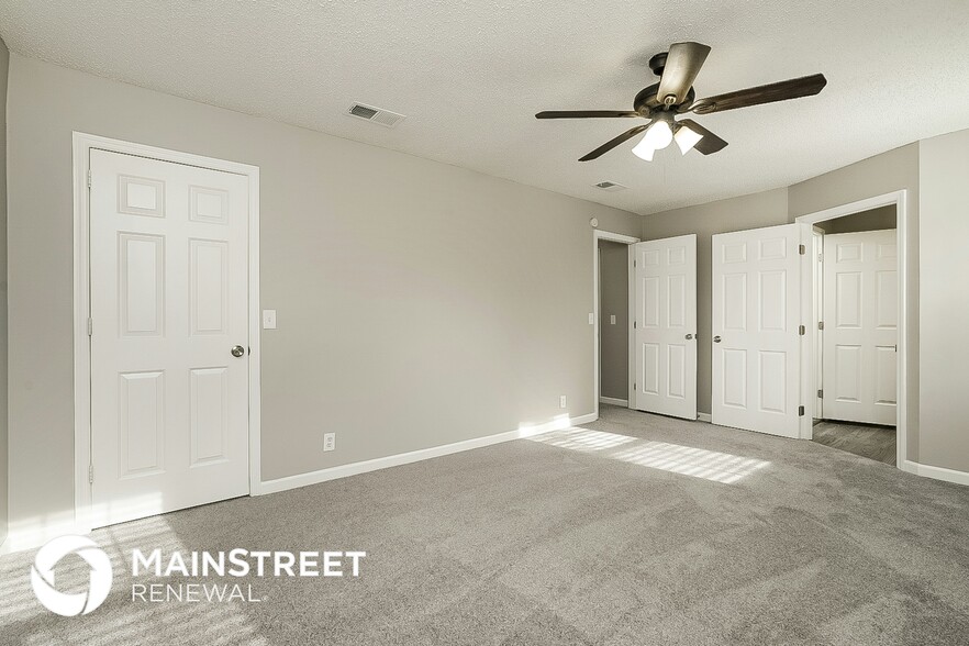 Building Photo - 1110 Cedarhill Ct