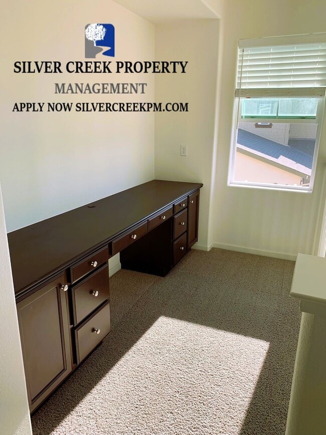 Building Photo - GORGEOUS 4 BED 3BATH HOME - DOWNSTAIRS BED...