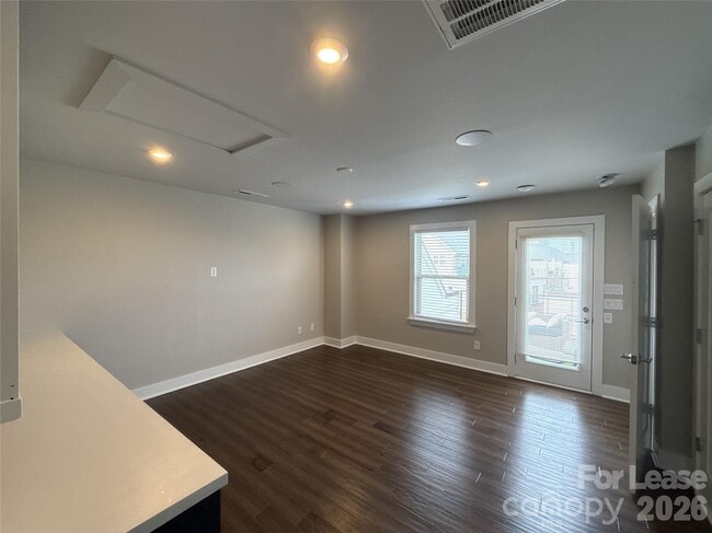 Building Photo - 17023 Soho Dr