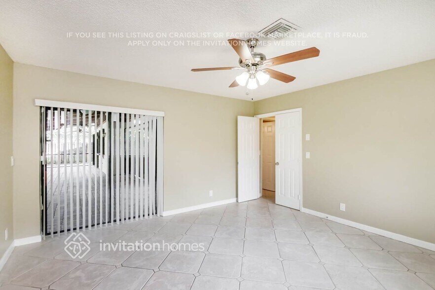 Building Photo - 9861 NW 10th St