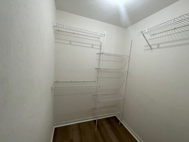 Building Photo - 2 bedroom 2 bath in Northwood Pines