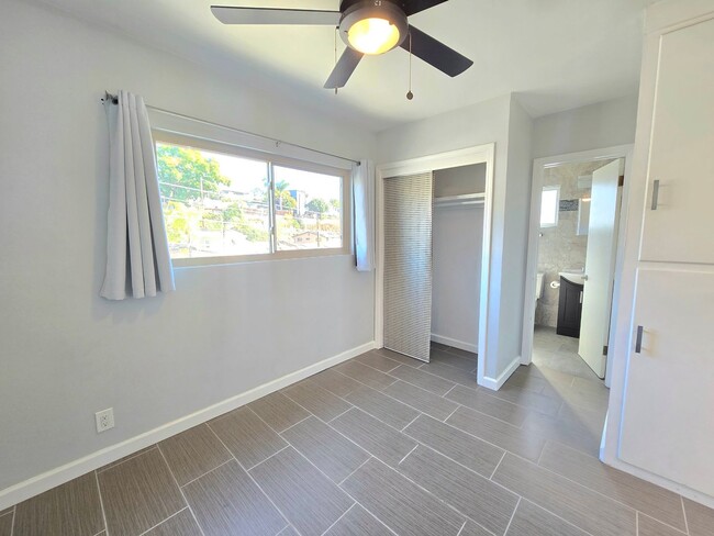 Building Photo - Newly Renovated Gorgeous 1 bedroom, 1 bath...