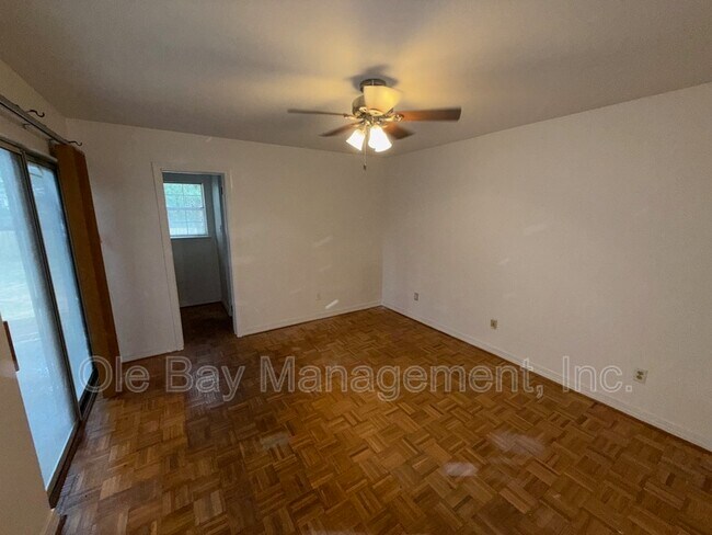 Building Photo - 6621 Heritage Woods Ct