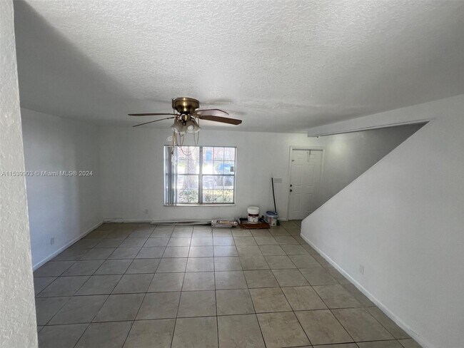 Building Photo - 7503 Kimberly Blvd