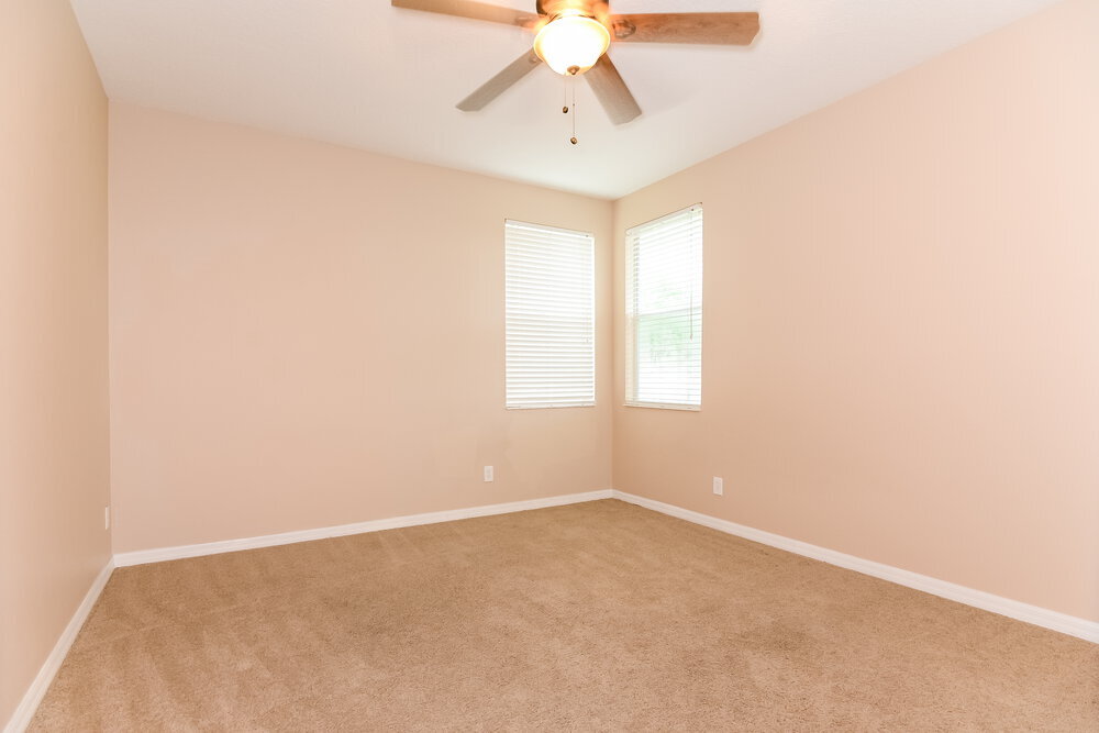 Building Photo - 2302 Fountain Grass Dr