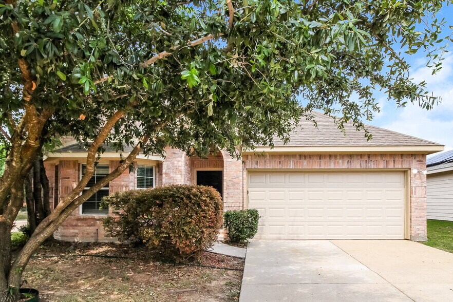 Primary Photo - 10048 Iron Ridge Dr