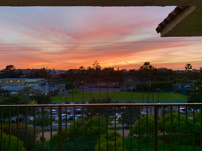 Actual sunset view from living room - 1720 Ardmore Ave