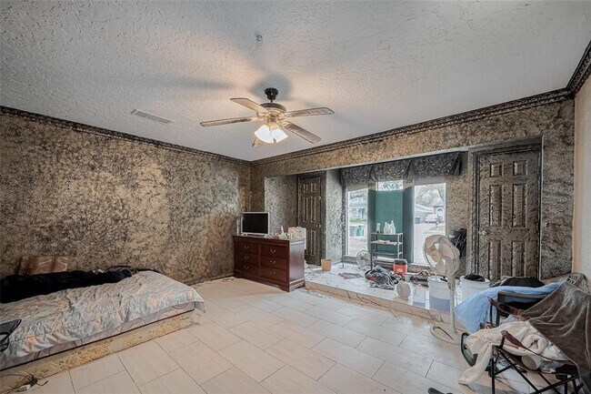 Building Photo - 4015 Black Locust Dr