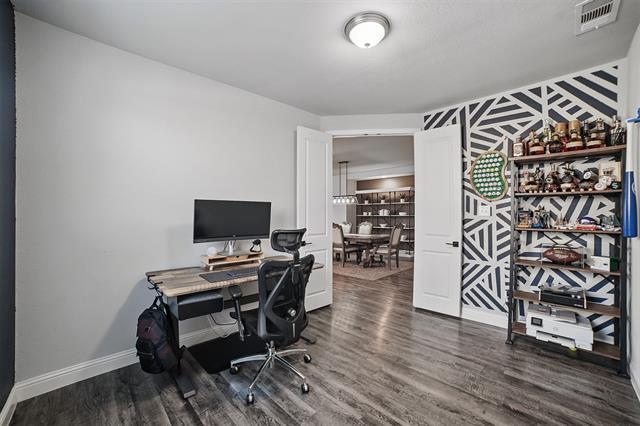 Building Photo - 1306 Torrington Ln