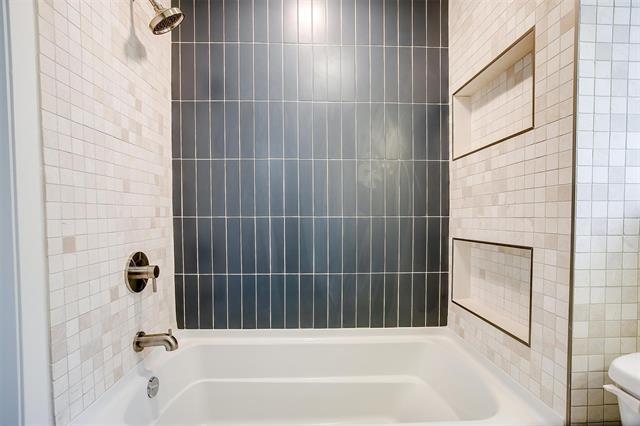 Building Photo - 4759 Fieldcrest Dr