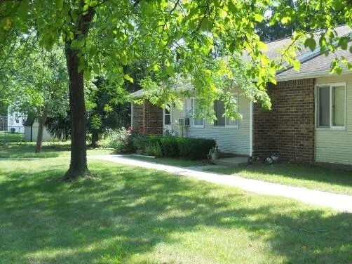 Building Photo - 120 N Pleasant St