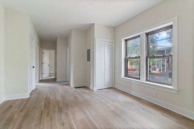 Building Photo - 632 N Homan Ave.