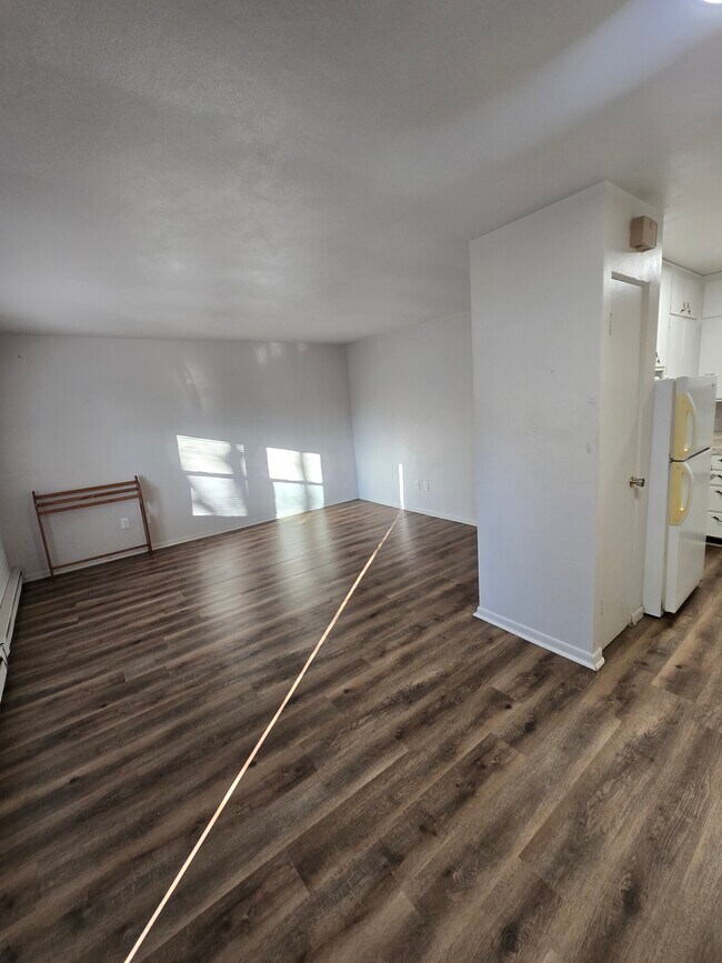 Building Photo - Kennedy