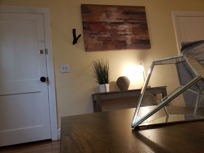 Building Photo - 59 Dartmouth Ave