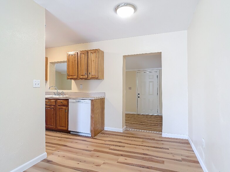 Building Photo - 1590 Hilldale Rd
