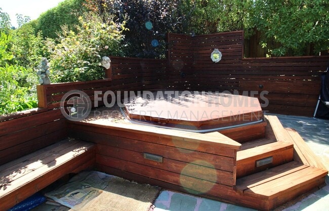 Building Photo - FURNISHED - Enjoy this little piece of par...
