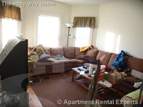 Building Photo - 185 Lowell St