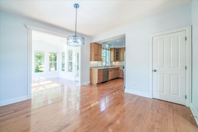 Building Photo - 4611 Trailane Dr