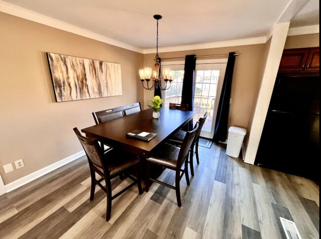 Building Photo - 9695 Whippoorwill Ln