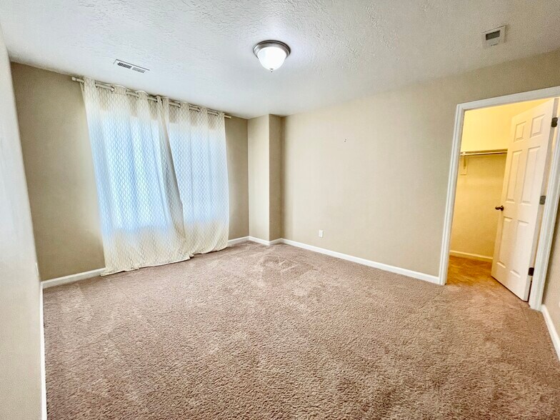 Building Photo - 3859 W Young Lucerne Cir