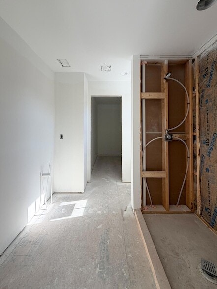 Building Photo - 508 Cripple Creek Cir