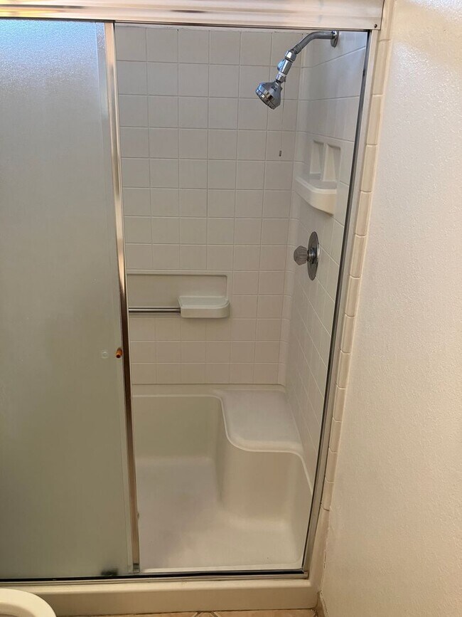 Building Photo - 3813 Saguaro Cir