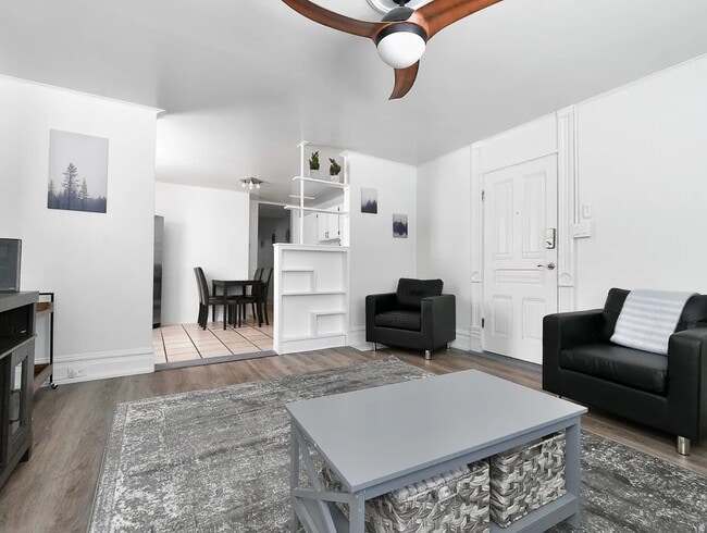 Building Photo - 228 S 900 E