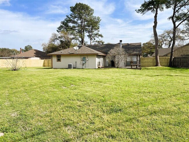 Building Photo - 19939 Edensborough Dr