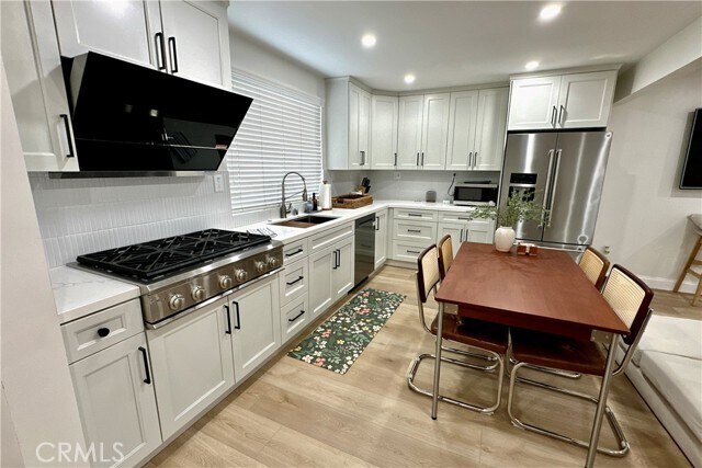 Building Photo - 1004 Miltonwood Ave