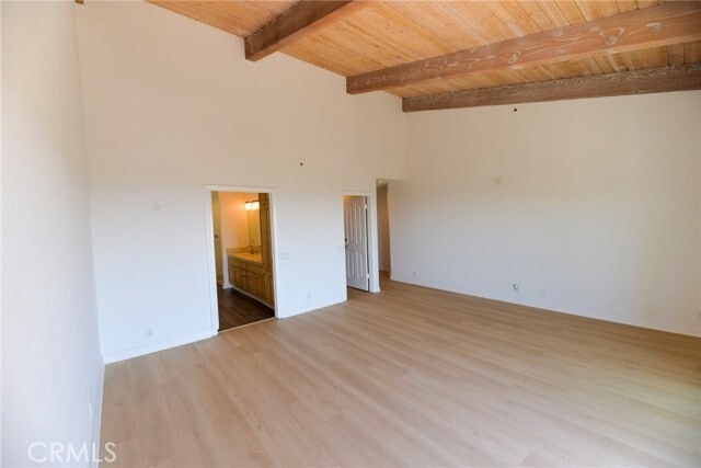 Building Photo - 2242 Avenida Salvador