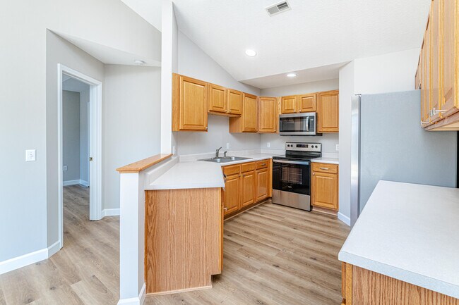 Building Photo - 6259 N Water Cress Cir