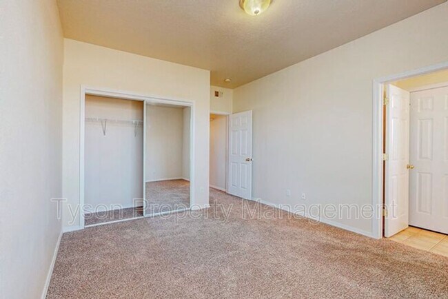 Building Photo - 4209 Ridgeway Ct