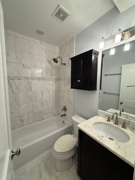 Building Photo - 1854 Mintwood Pl NW