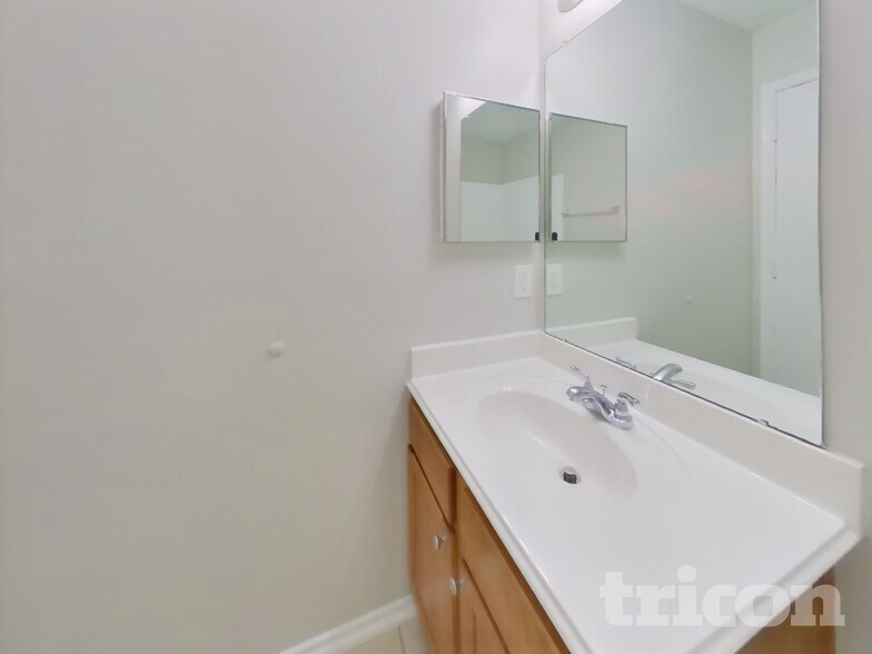 Building Photo - 7214 Winter Song Dr