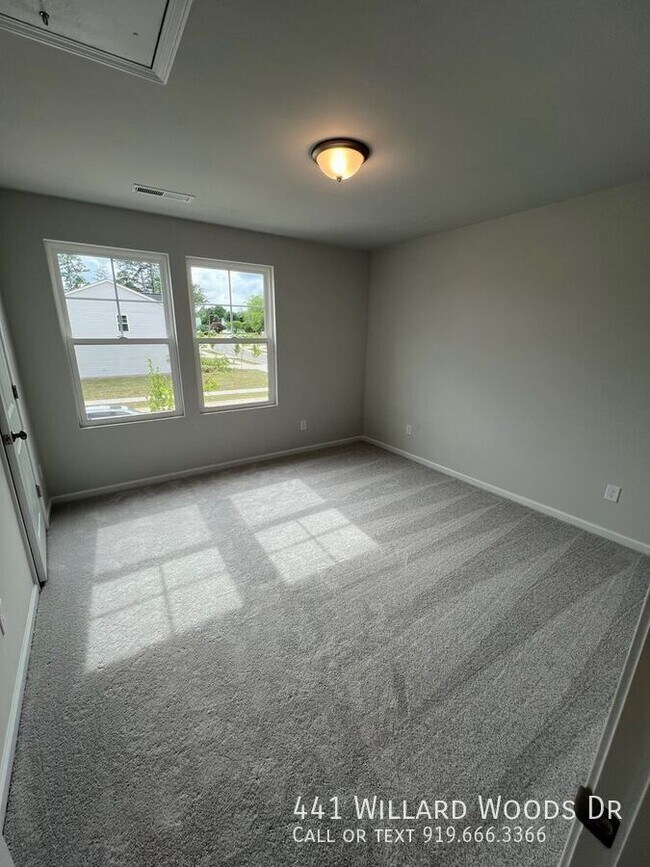 Building Photo - 441 Willard Wds Dr