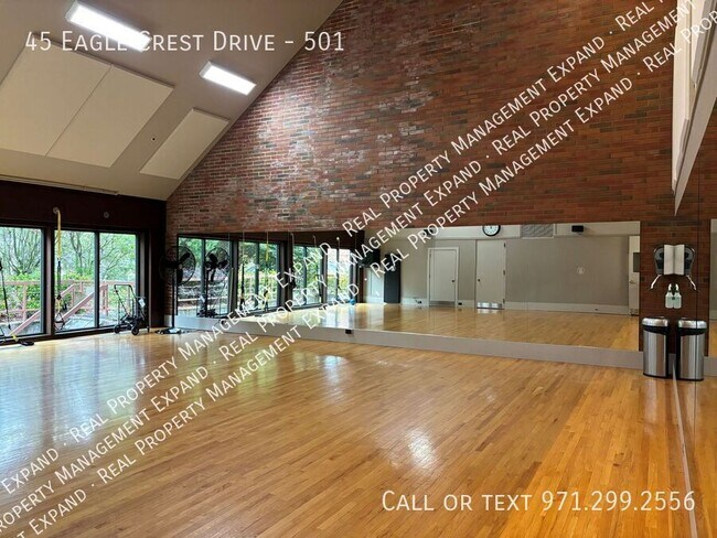 Building Photo - 45 Eagle Crest Dr