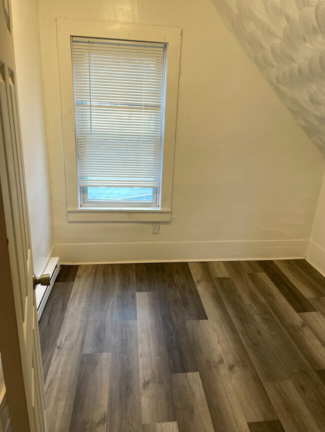 Building Photo - 78 S Fuller St Ext